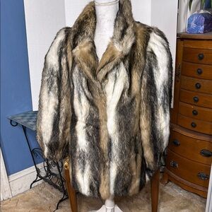 Hillmoor, NY - Plush Tissavel Fox Teddy Jacket Vintage Style